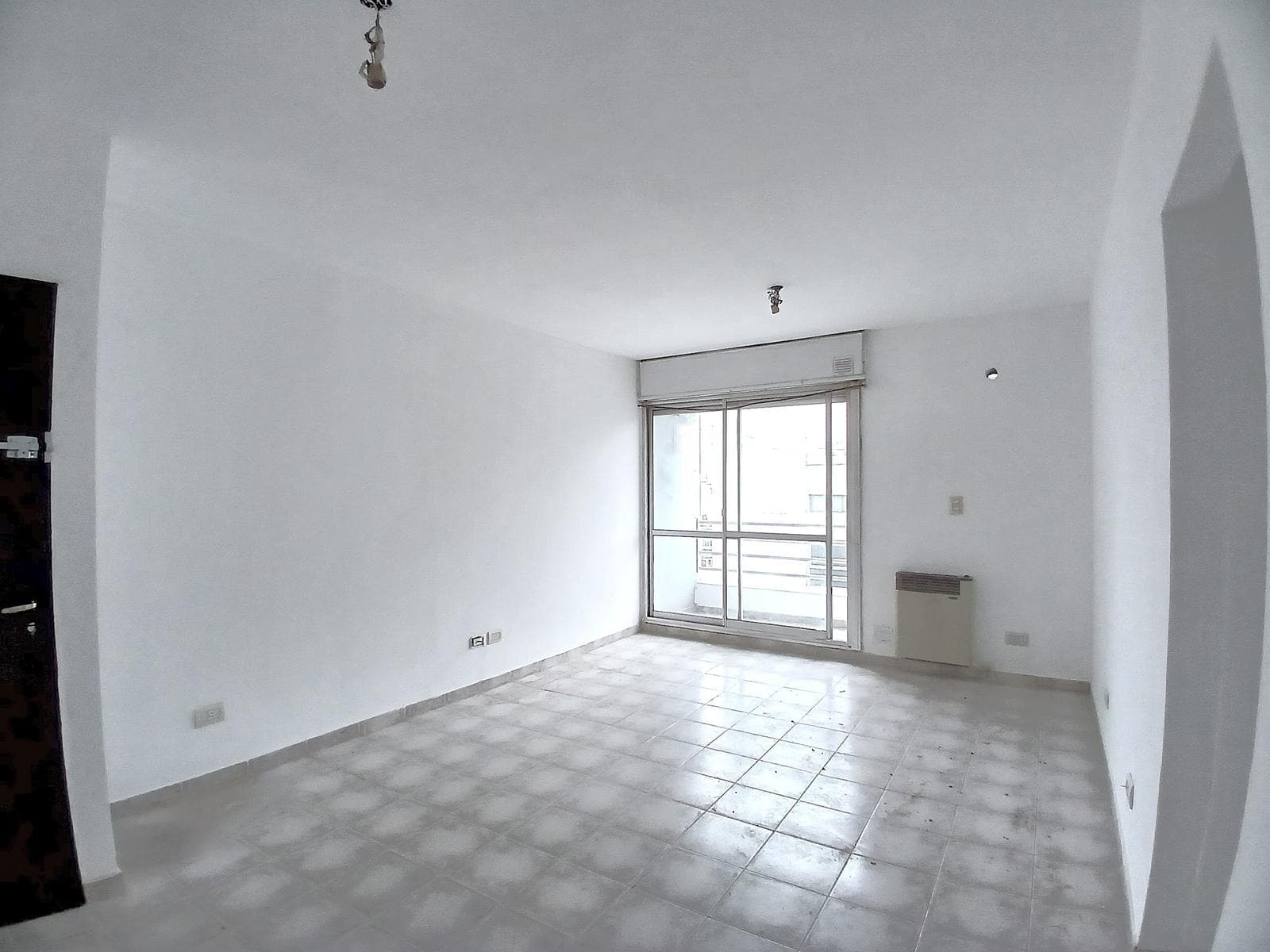 OPORTUNIDAD Departamento 3 Ambientes PISO ALTO con cochera APTO CRÉDITO, profesional, commercial - 1