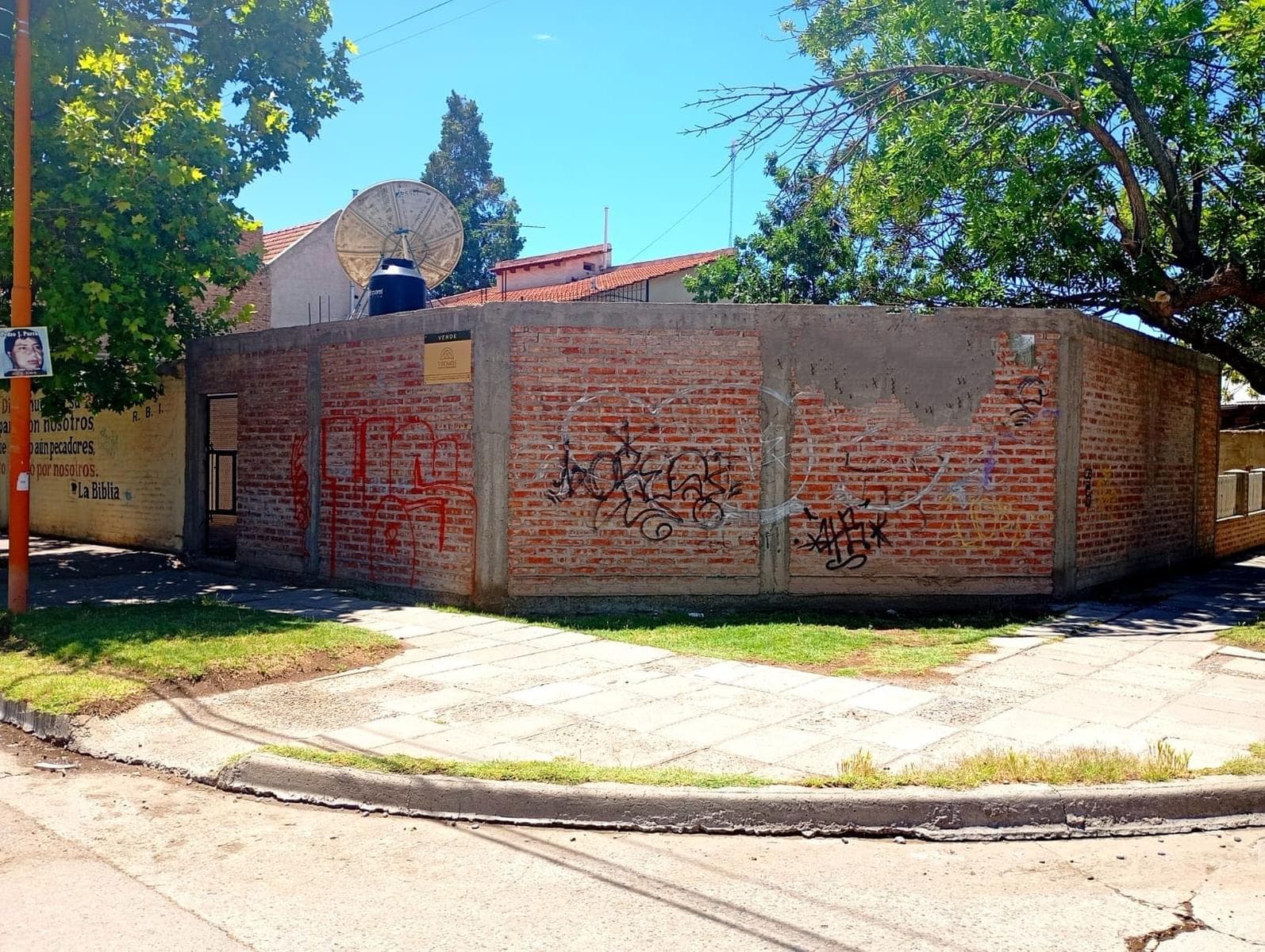 Local- Lote comercial 23 7 m2 esquina- Cipolletti- Centro - 1