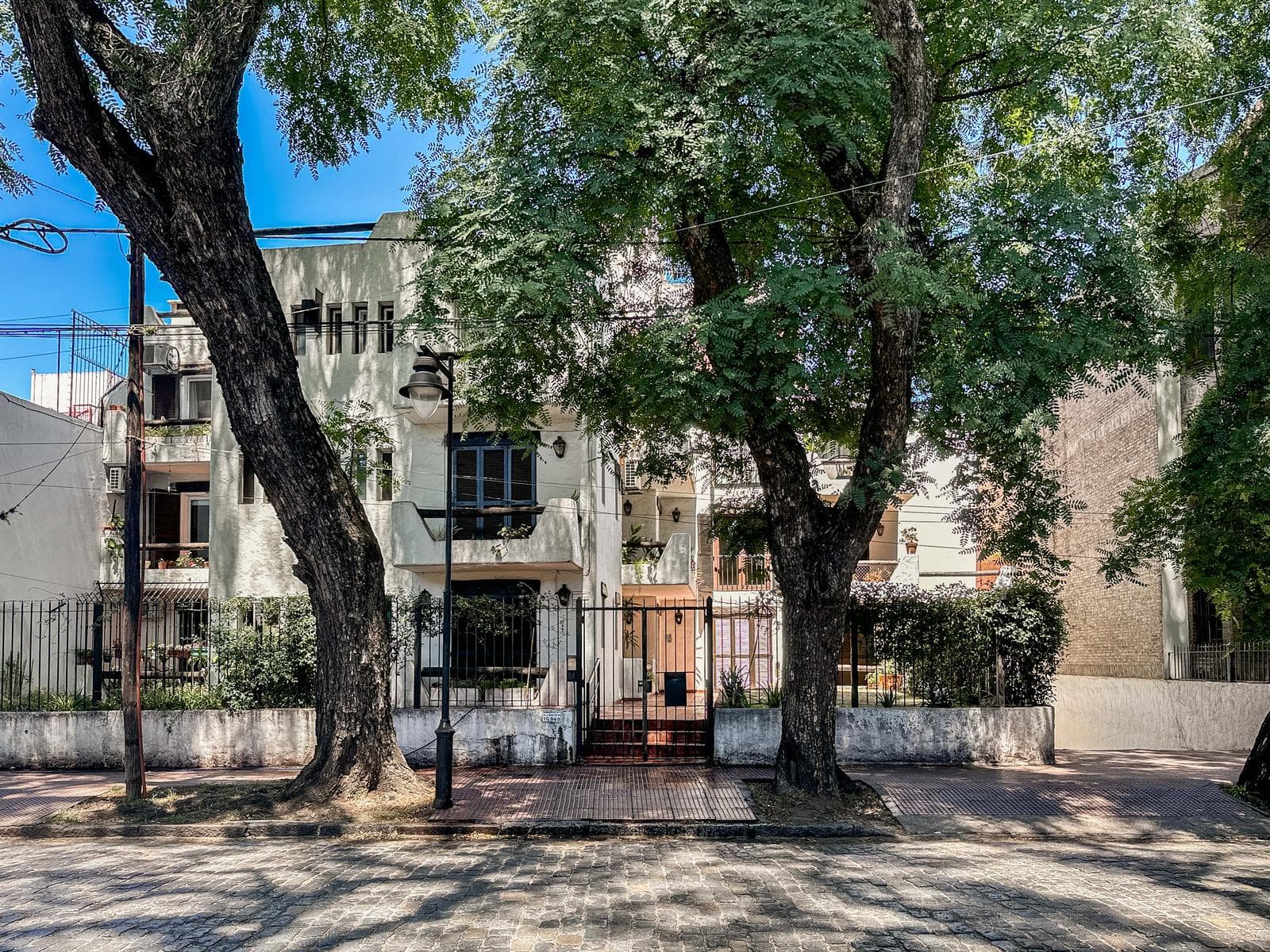 Departamento en venta en excelente ubicación, cercano al centro comercial y medios de transporte. - 1