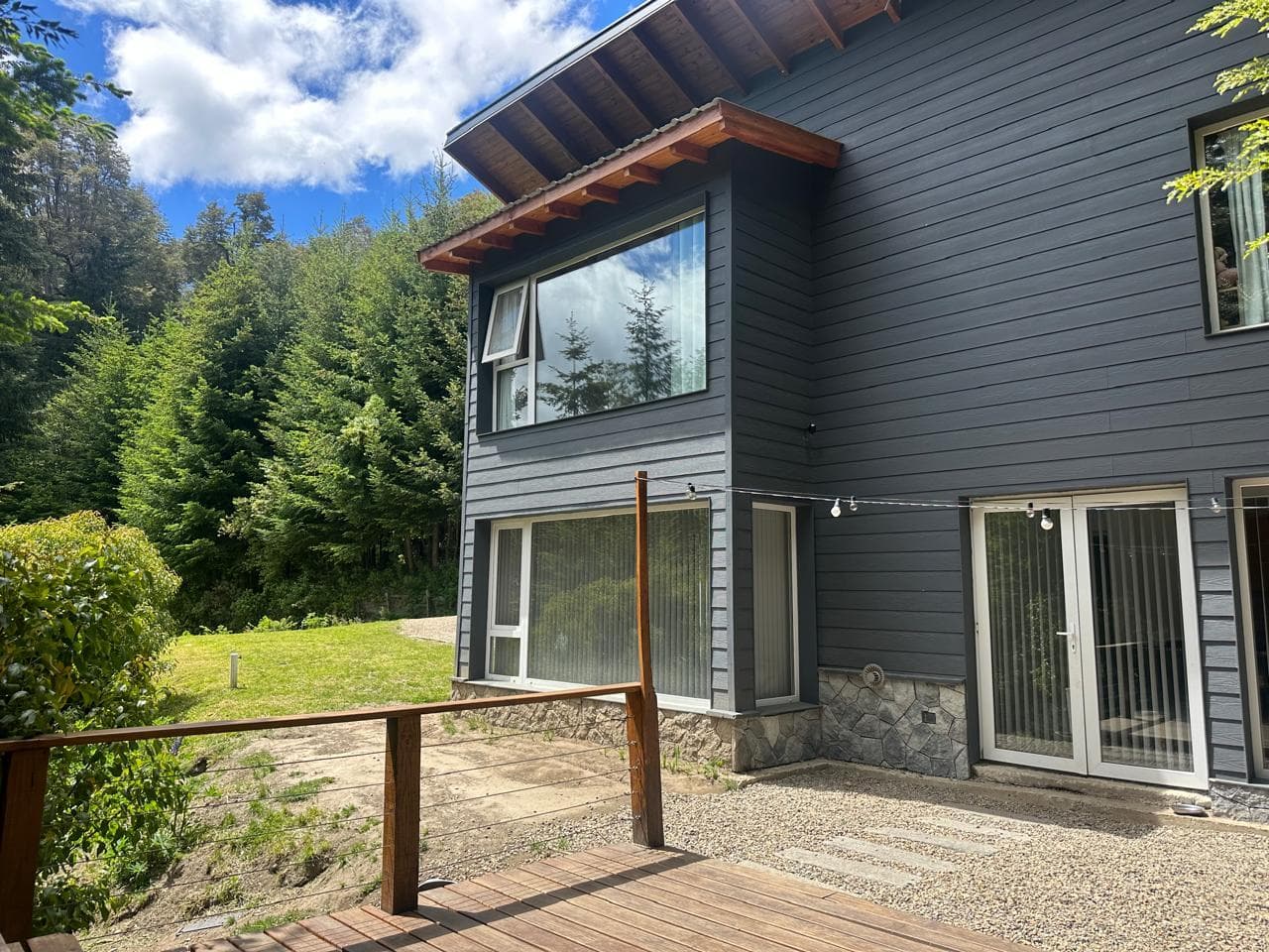 Venta de casa 3 dormitorios Villa la angostura - 1