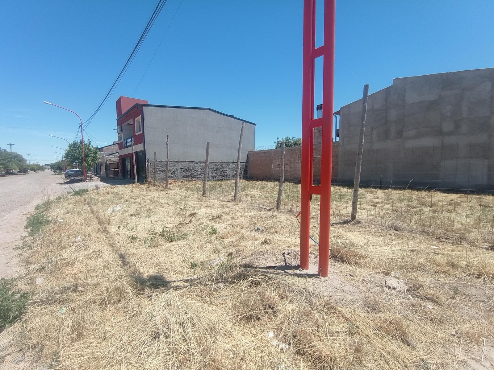 Terreno en circunvalación y falucho - 1