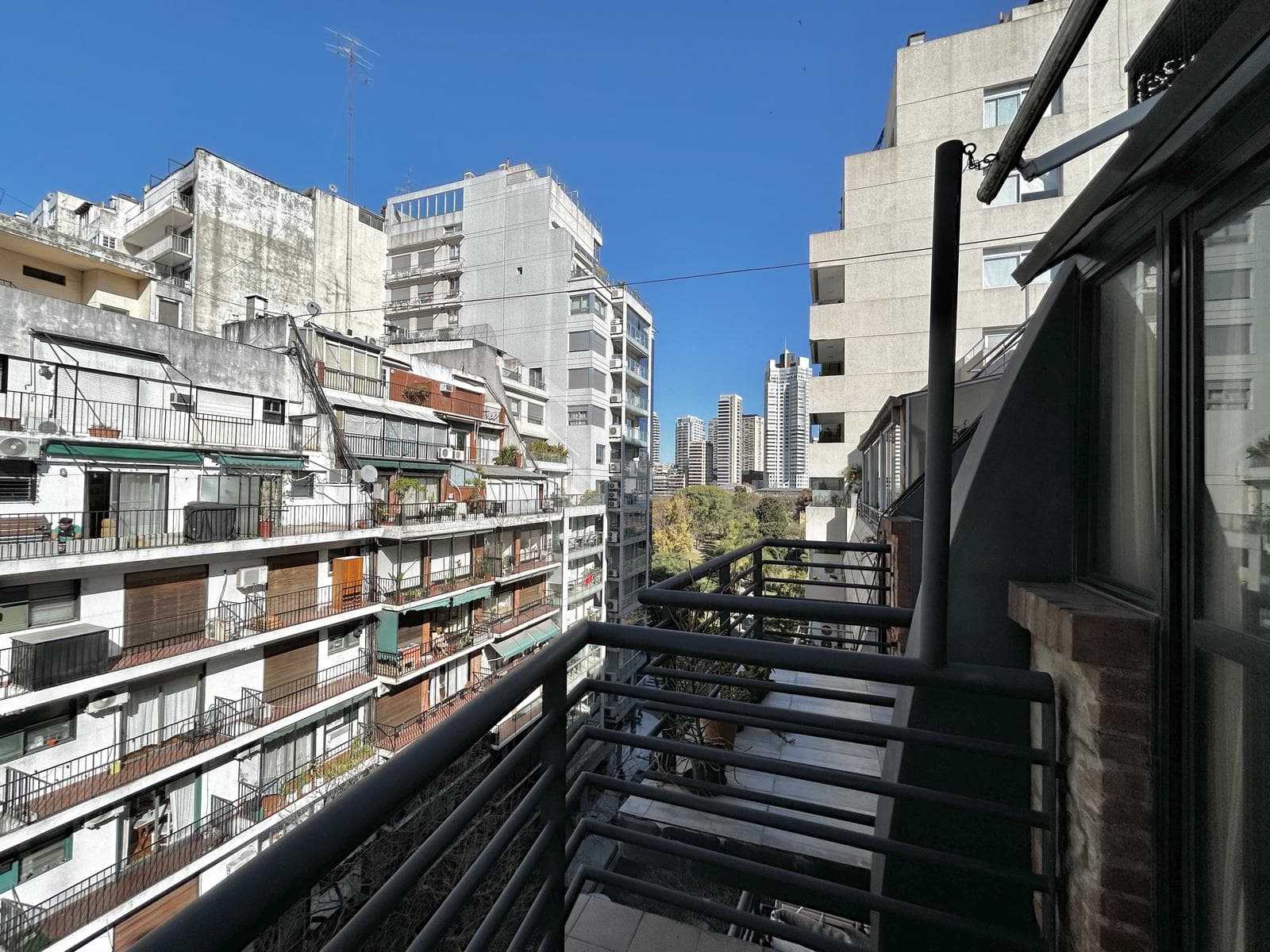 Venta Departamento / Oficina de 1 Ambiente con Balcón en Palermo Chico - 1