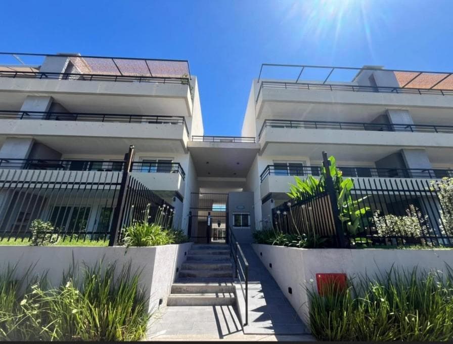 Alquiler Departamento 3 ambientes Zug Caamaño La Lonja Pilar balcón terraza parrilla cochera - 1