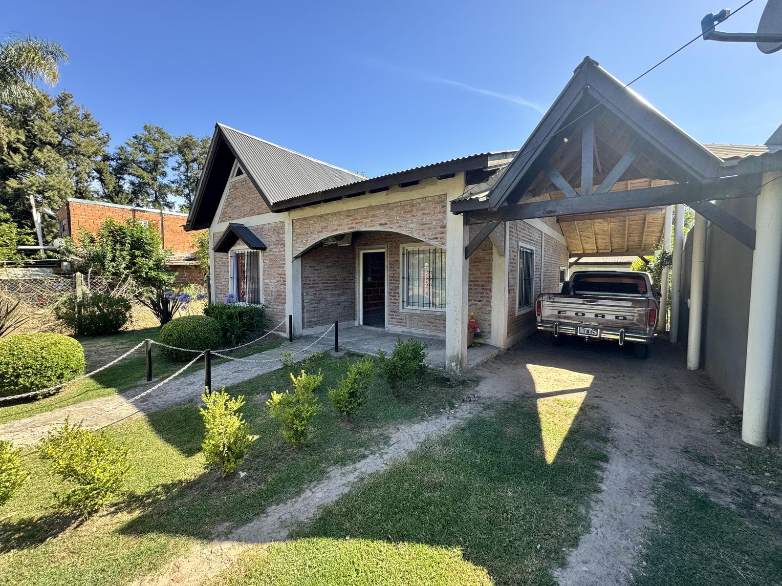 VENTA - OPORTUNIDAD - Casa en Villa Rosa - Pilar - 1