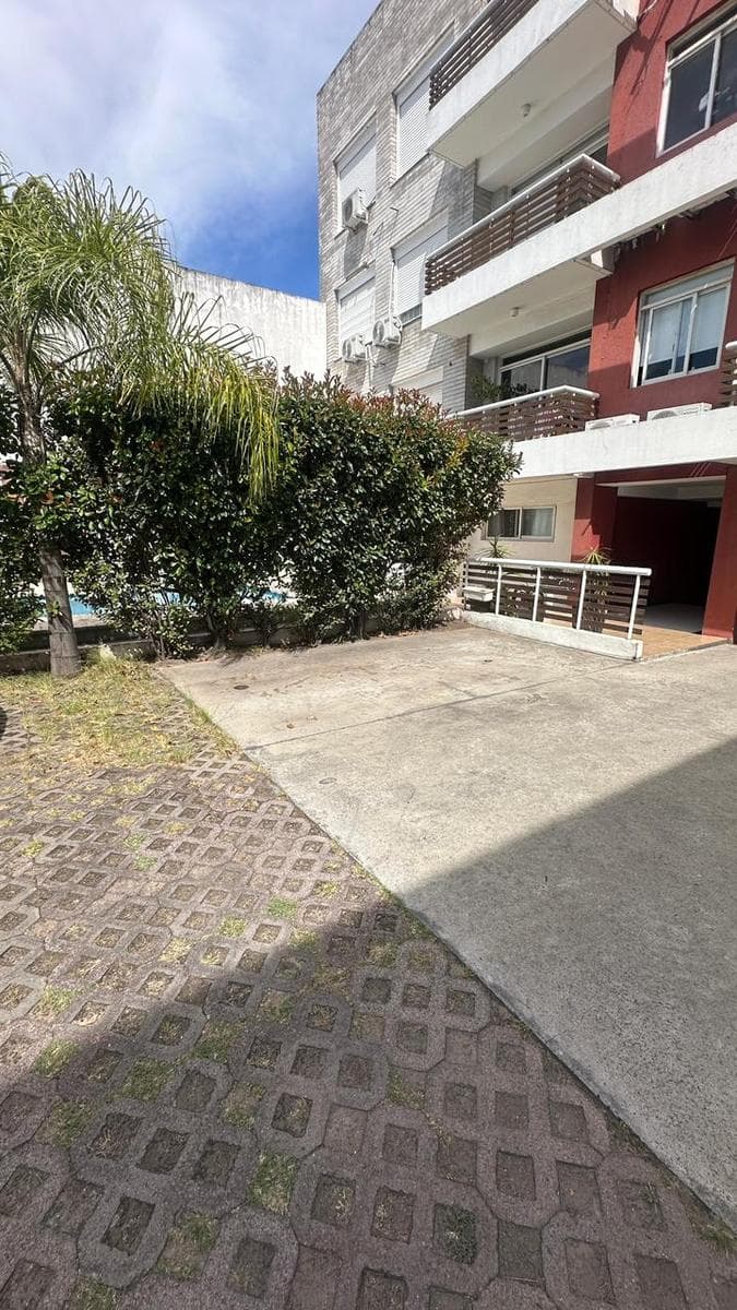 Venta de Cochera en Villa del Parque - 1