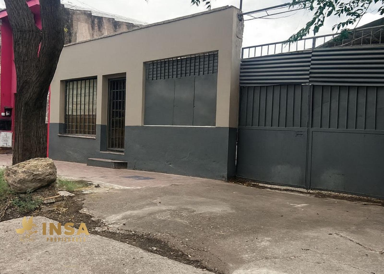 ALQUILER DE GALPON EN GODOY CRUZ - 1