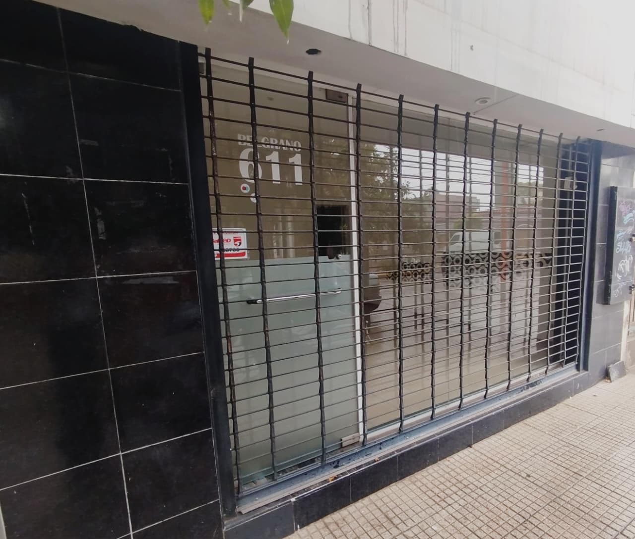 Local en Villa Mercedes - 1