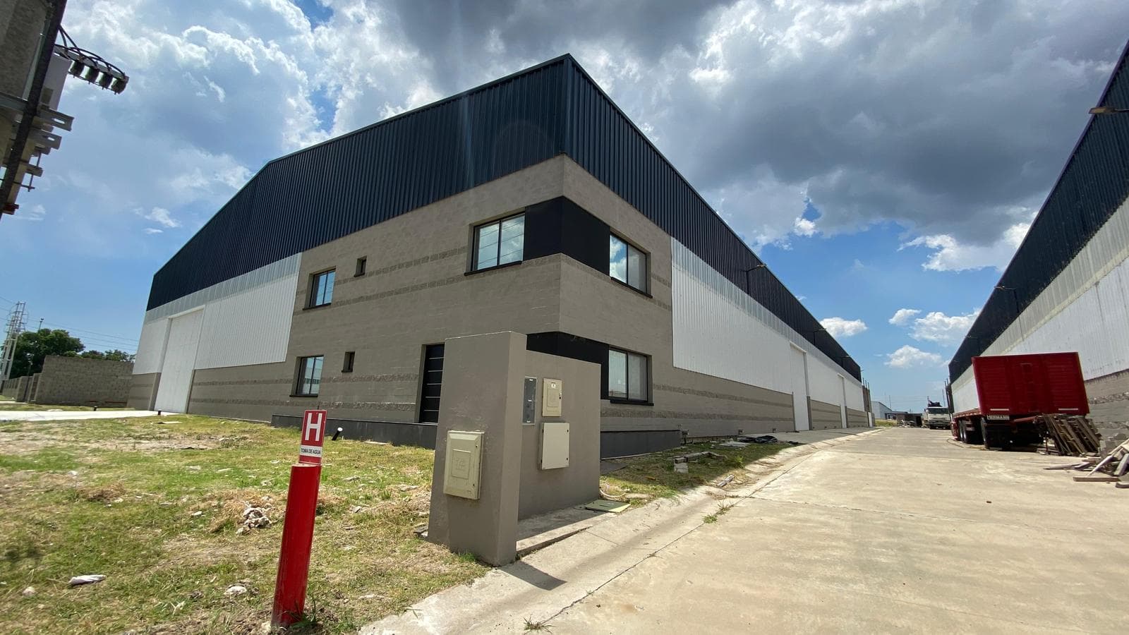 GALPON EN ALQUILER 2.983 PITEC - 1