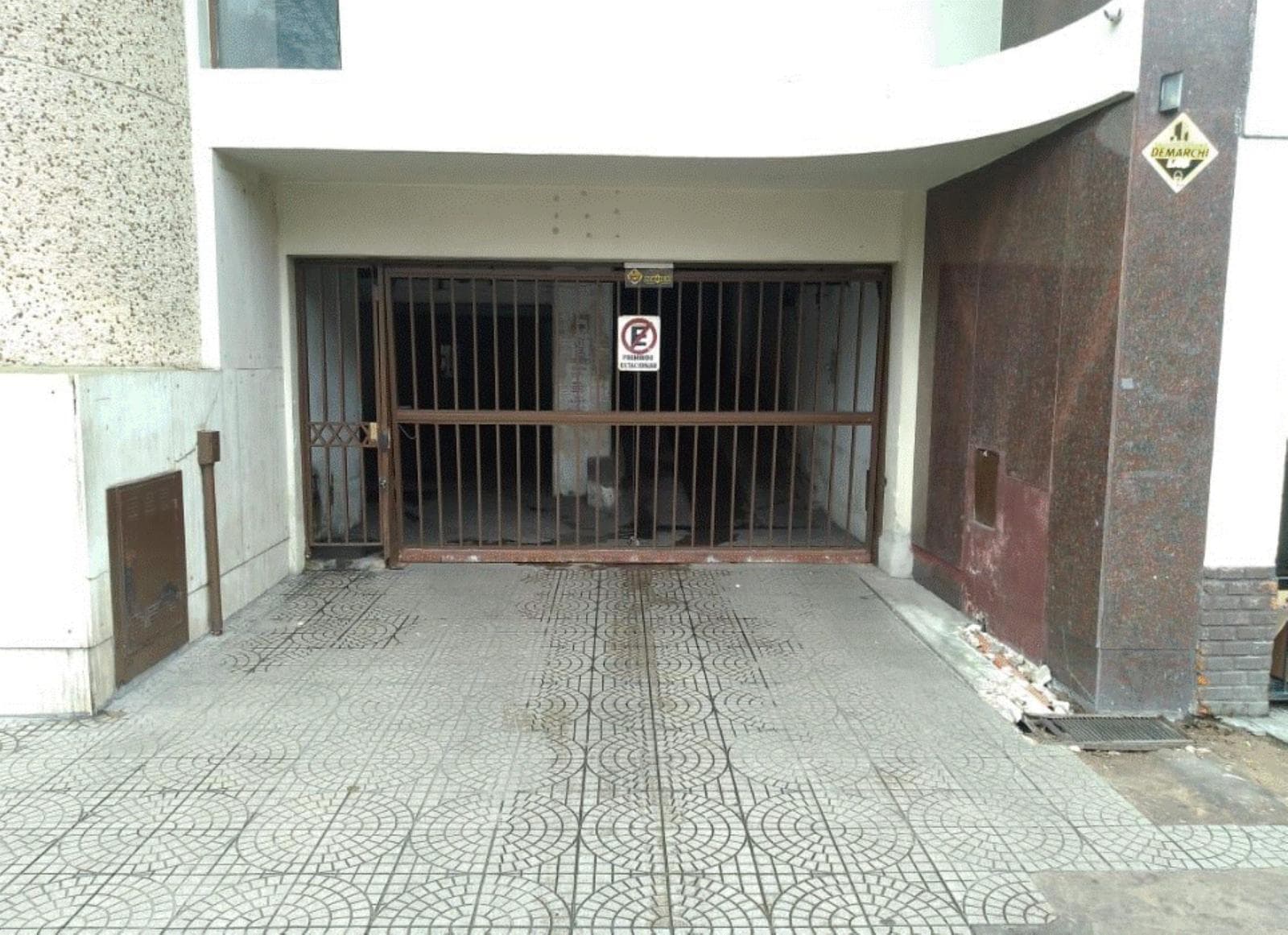 Venta cochera barrio Martin, Rosario - 1