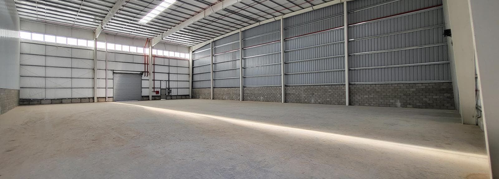 Galpón tipo depósito comercial en alquiler 930m2 en el Polo industrial Ezeiza - 1