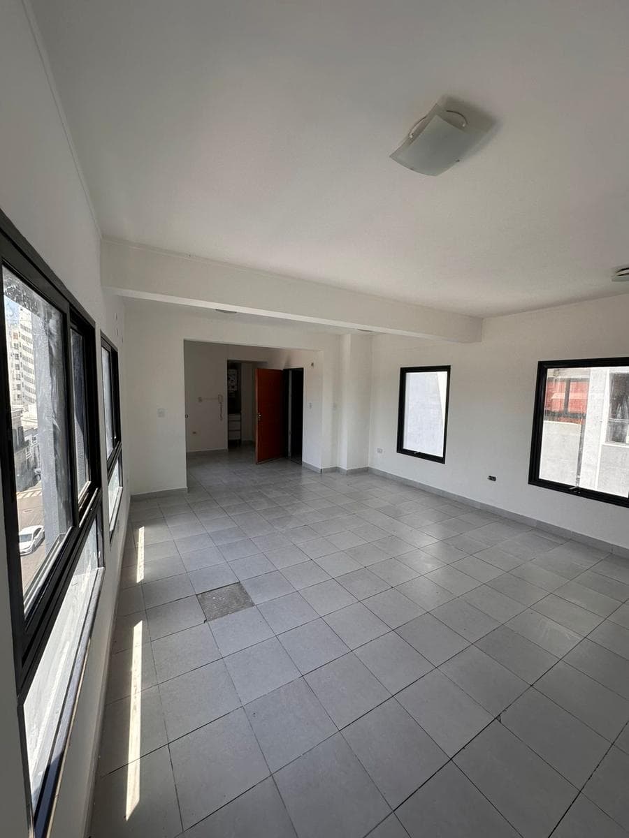 Departamento a metros del centro de Paraná - 1