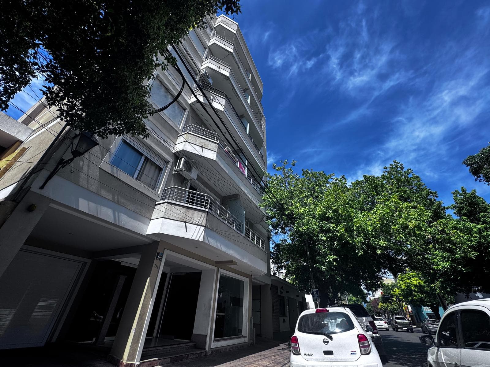 Departamento Amoblado en Venta o Alquiler 2 dormitorios Zona Centro Salta Capital - 1