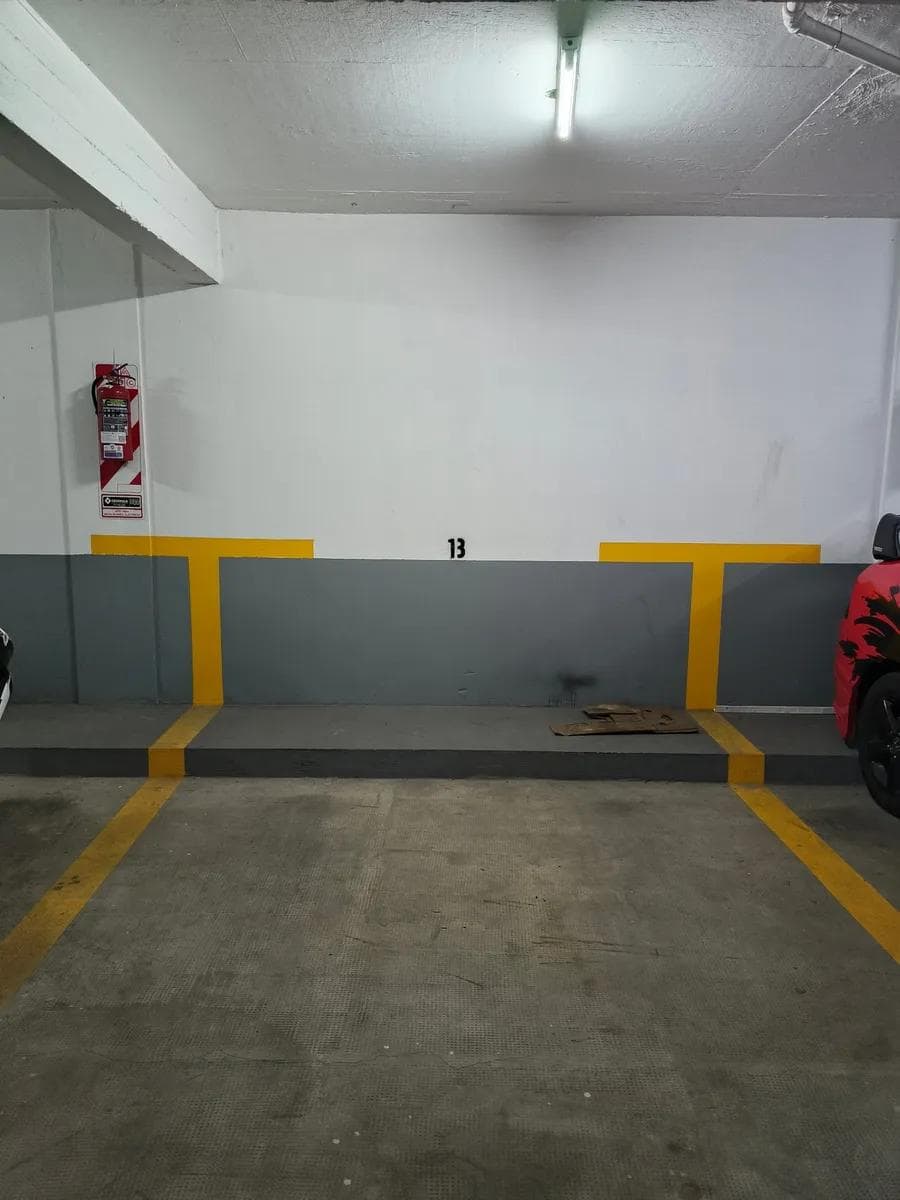 Cochera en venta - 12mts2 Villa del Parque - 1