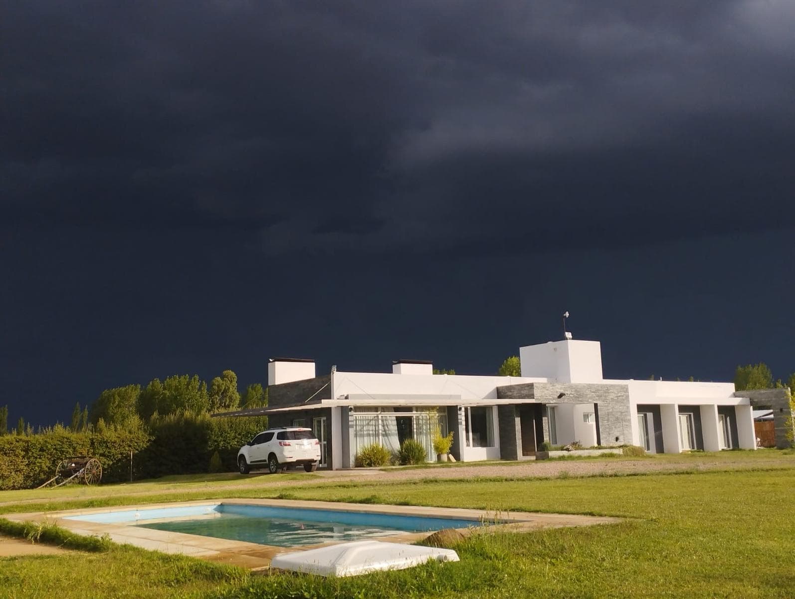 Casa en venta excelente oportunidad de proyección ,seguridad y calidez - 1