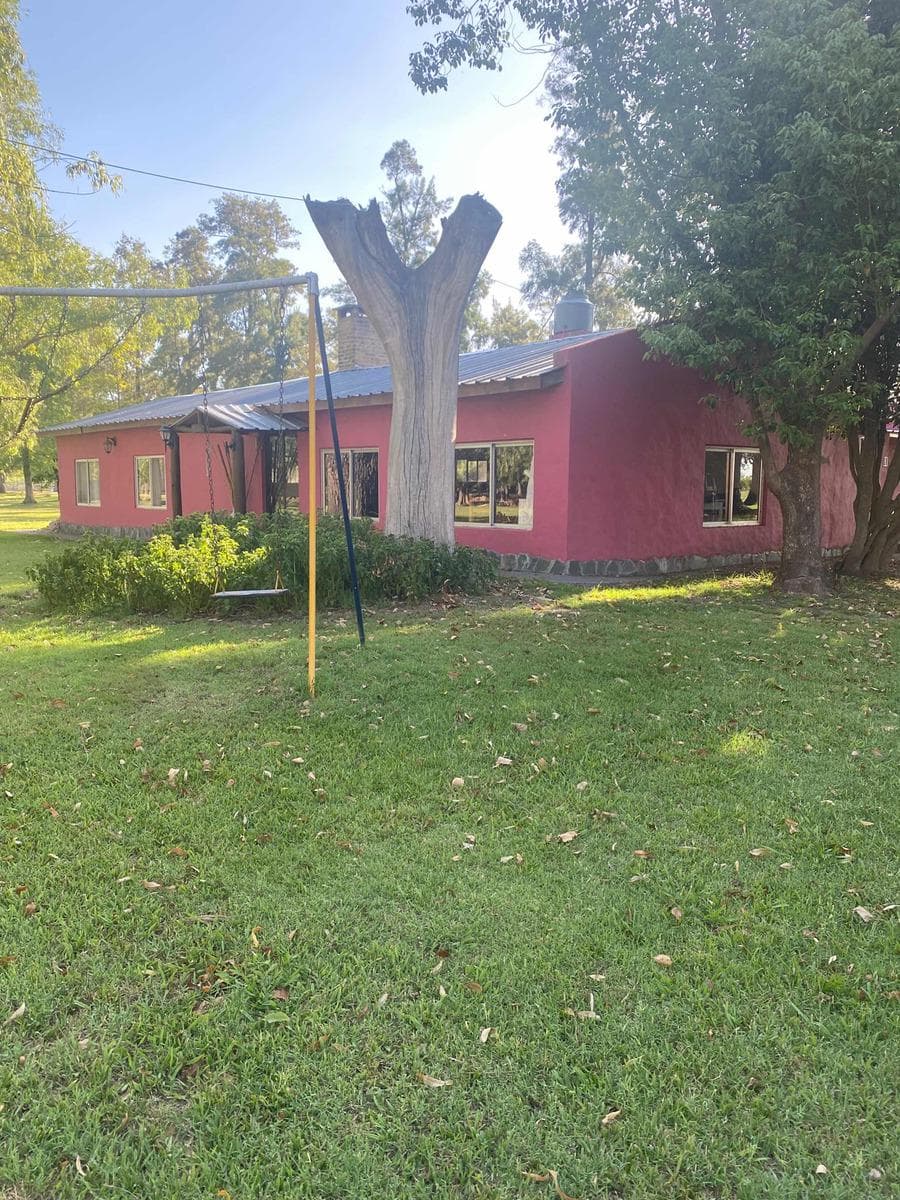 Chacra en venta - 10 Dormitorios 5 Baños Galpón - 12Hectareas - San Andrés de Giles - 1