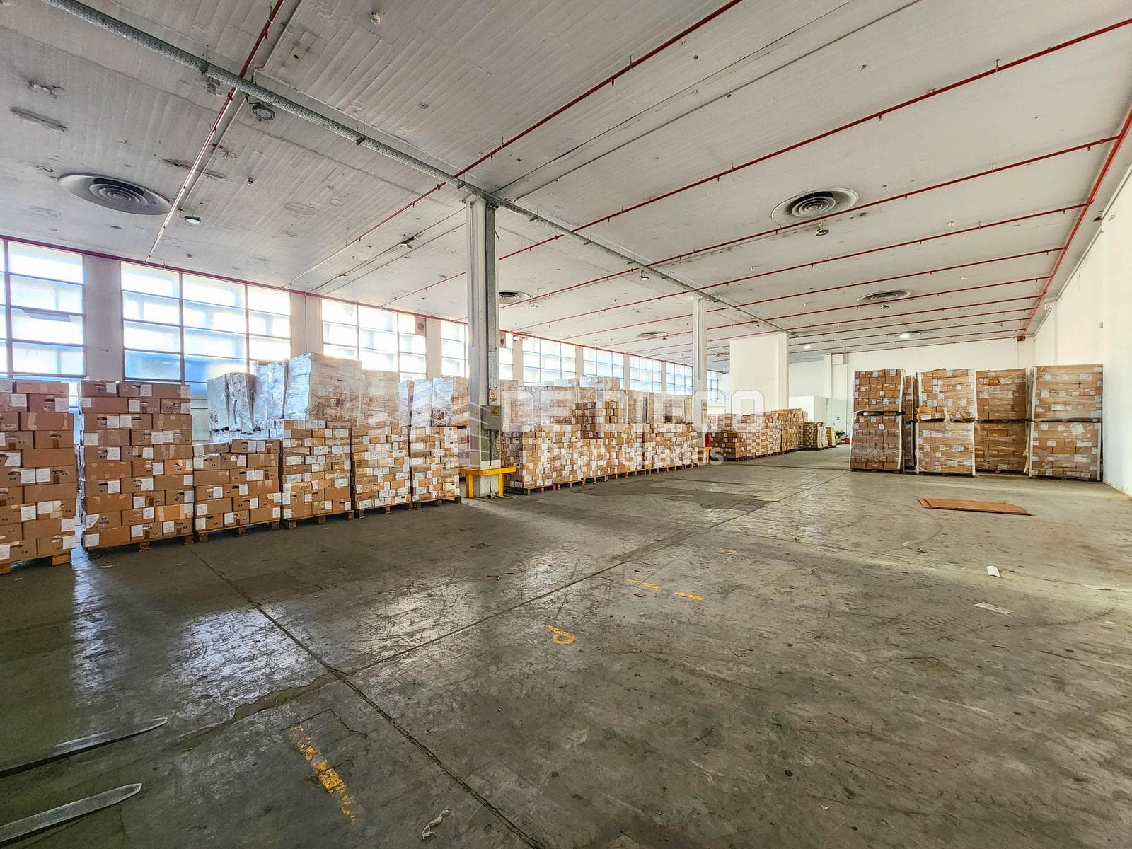 Alquiler deposito de 1290 m2 en predio con seguridad Villa Ballester San Martin - 1