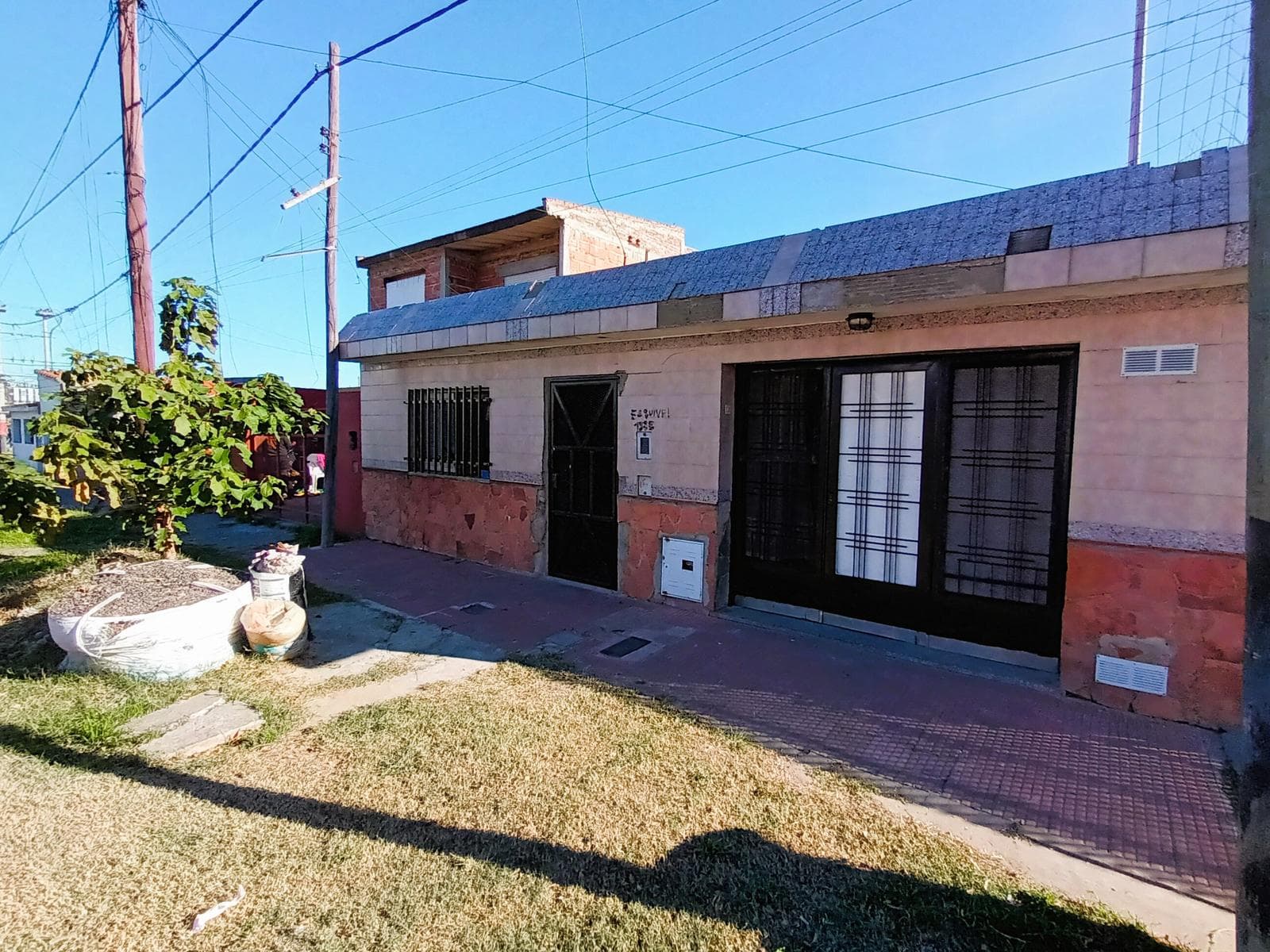 VENTA DE CASA , 3 DORMIT. PARQUE CASAS - 1