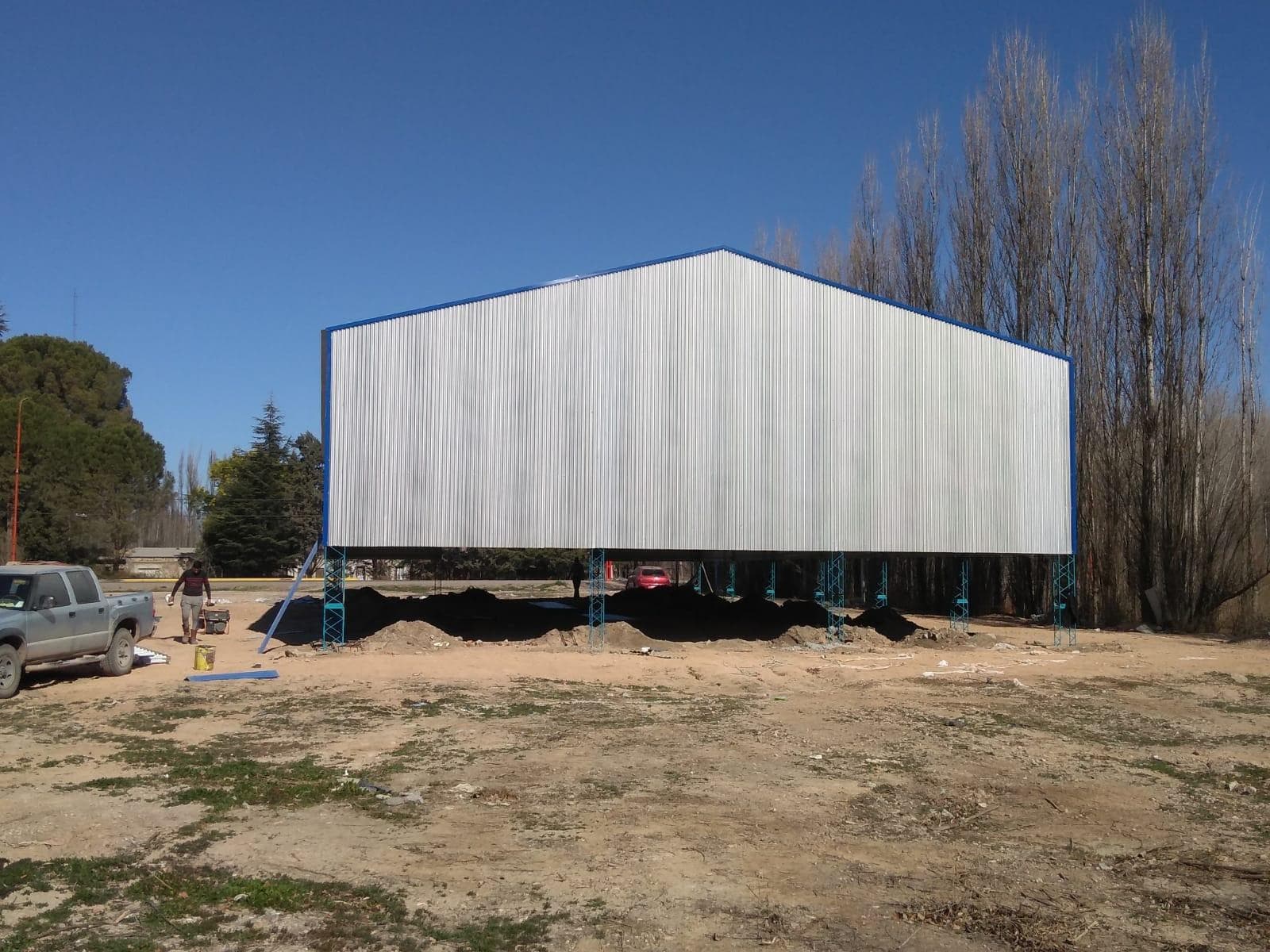 Oficina en Cinco Saltos - 1