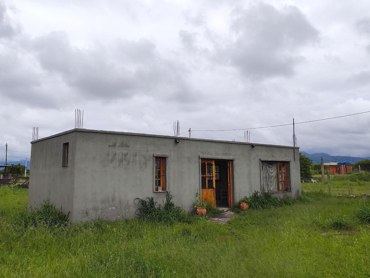 Quincho en venta, con Piscina, Campo Quijano - 1
