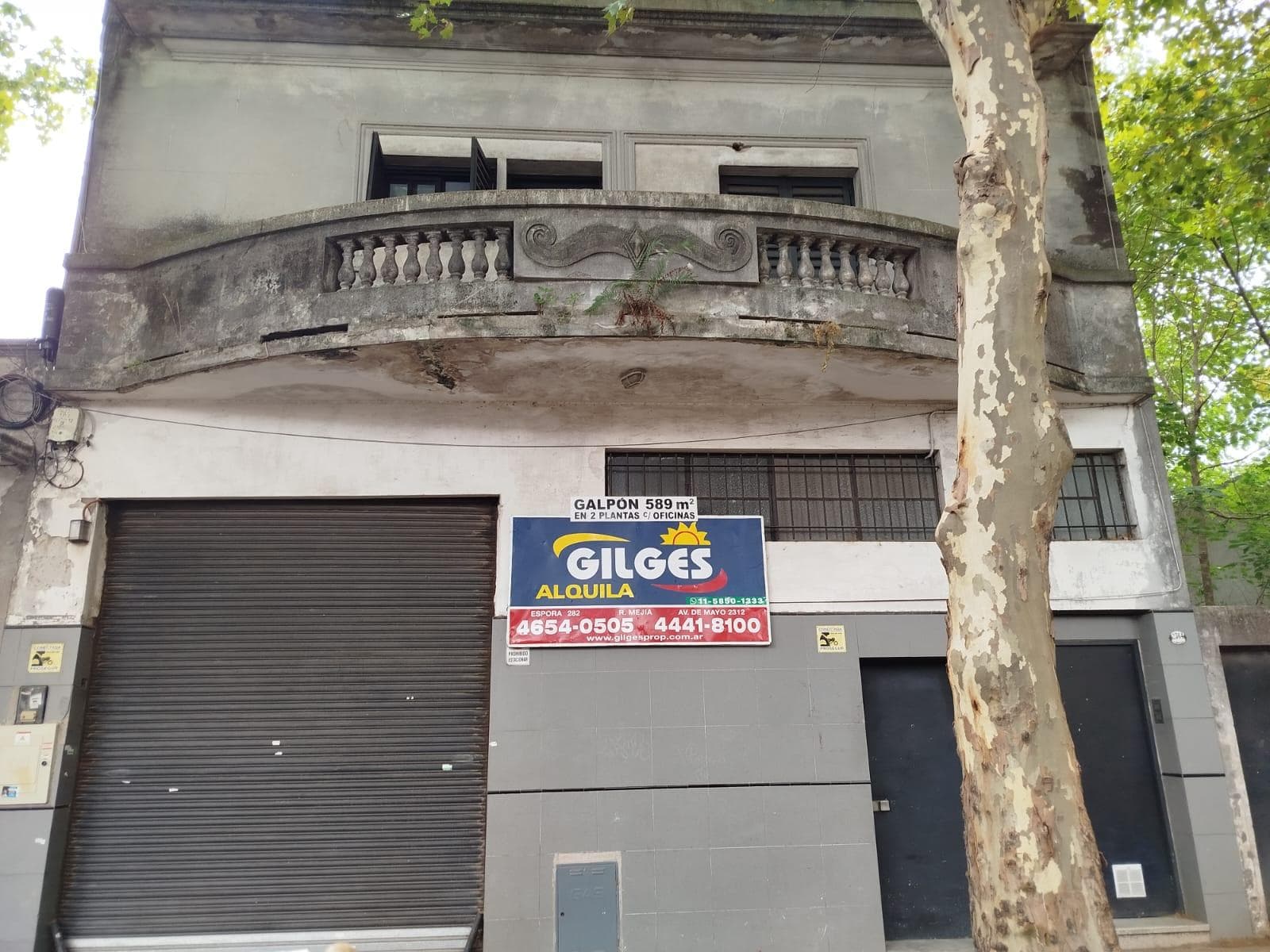 Alquiler de Galpón de 589m² en 2 Plantas con Oficinas en Mataderos - Buen Estado - 1