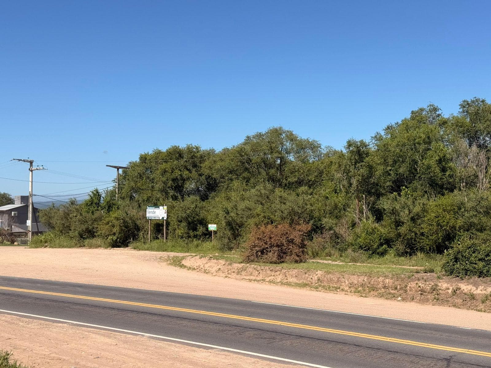 Lote ubicado en el ingreso a Villa Castelar - 1