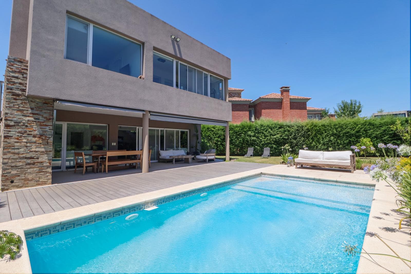 Venta casa Pilar - Ayres Plaza - 4 dormitorios - 1