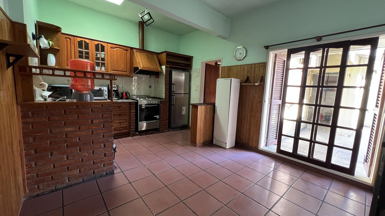 CASA 5 AMBIENTES COCHERAS PATIO TERRAZA HAEDO - 1