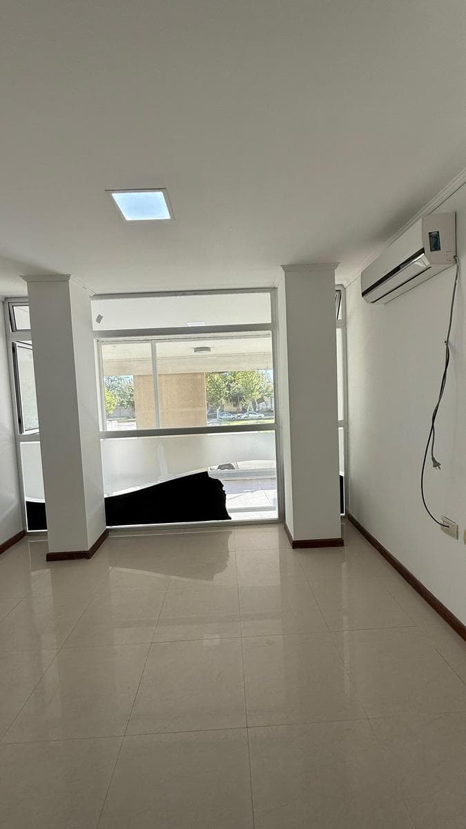 Oficina en Alquiler - 1