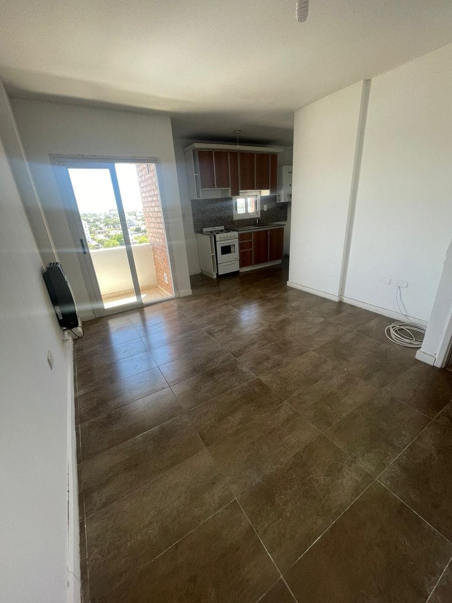 ¡EXCELENTE OPORTUNIDAD DE INVERSIÓN! | DEPARTAMENTO CON BALCÓN EN VENTA| RIO CUARTO - 1
