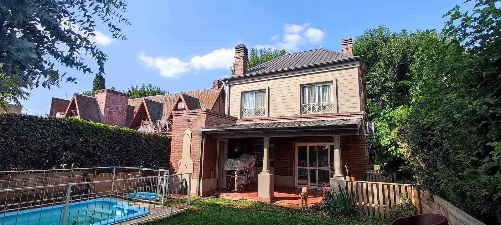 Excelente casa en Country Banco Provincia: espectacular precio y pintada a nuevo (Opc. AMOBLADA) - 1