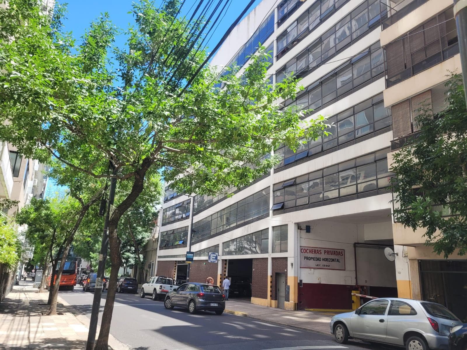 Cochera en Barrio Norte - 1