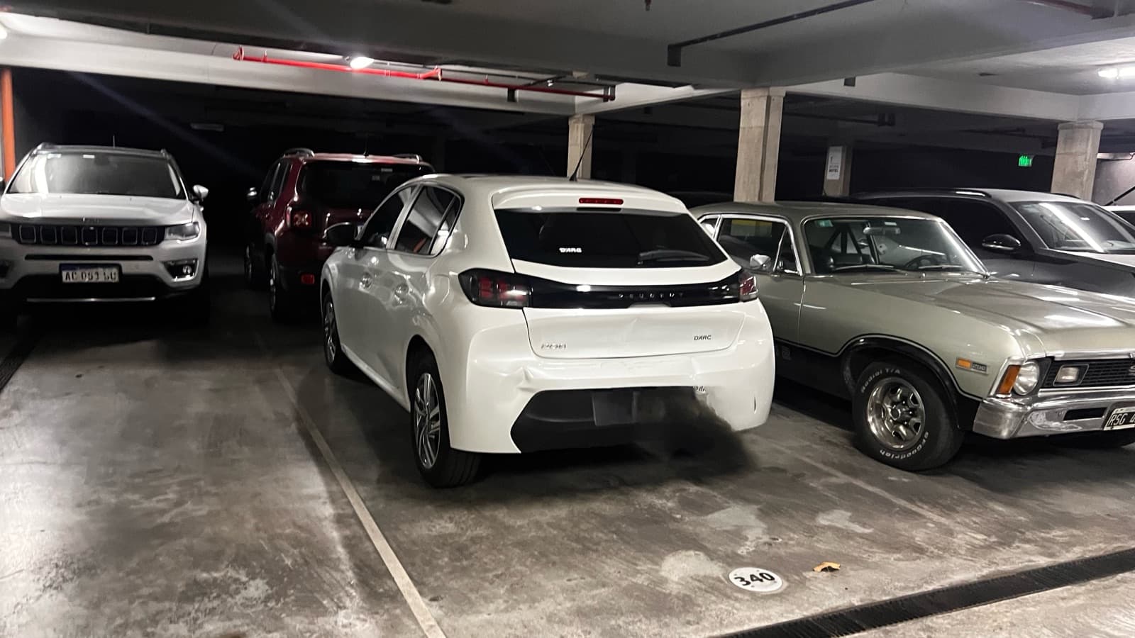 Cochera cubierta con escritura en zona Plaza Italia en venta en La Plata - 1