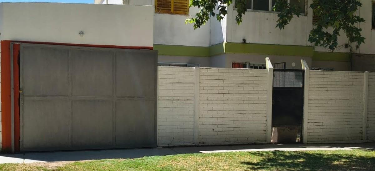 DEPARTAMENTO CON 3 HABITACIONES Y COCHERA - 1