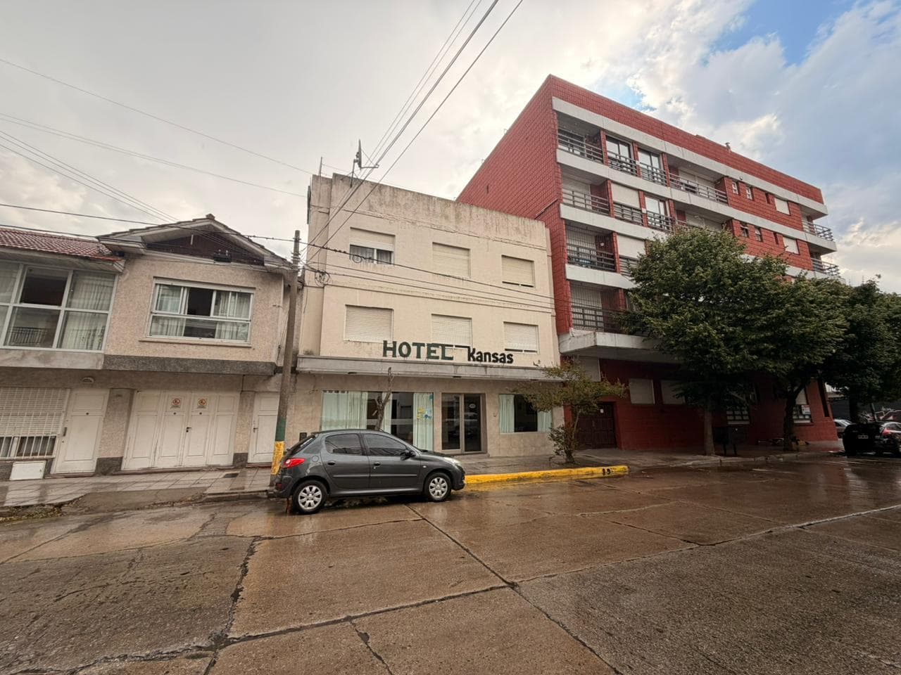 Excelente Hotel en zona Shopping Aldrey - 1