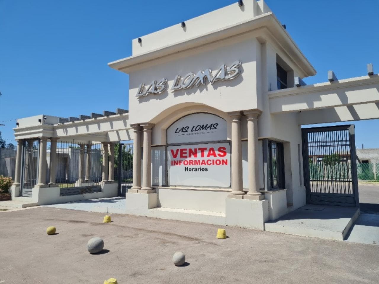 Venta Terrenos En Barrio Privado Las Lomas - Capital - 1