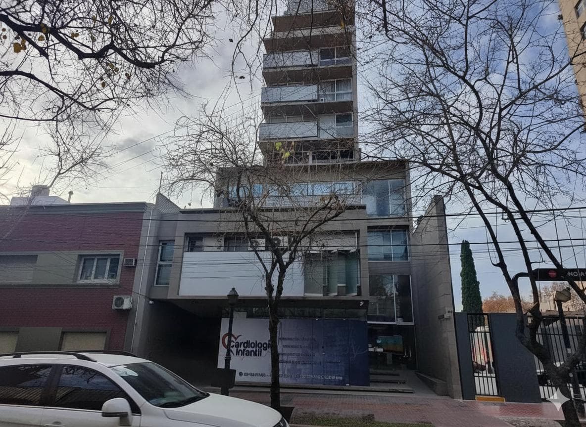 Cochera zona Tribunales - 1