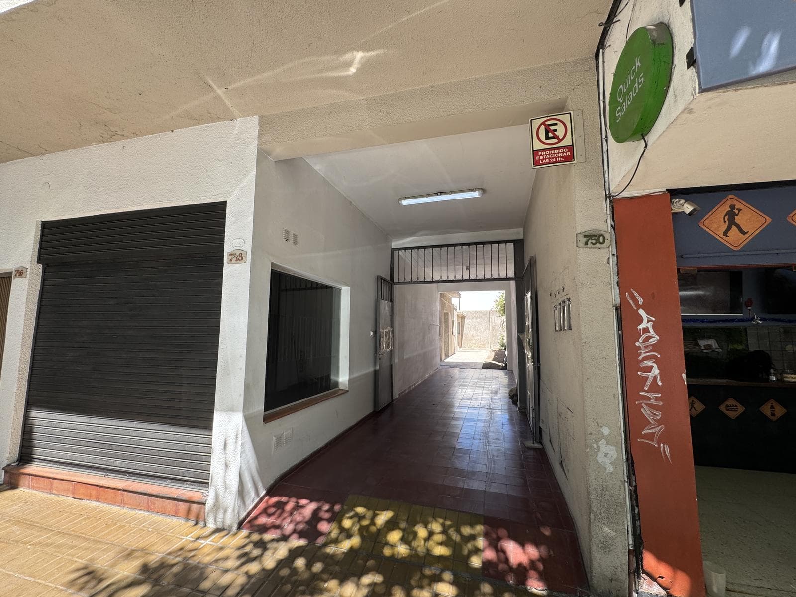 Local en ALQUILER, QUINTA SECCIÓN, CIUDAD DE MENDOZA - 1