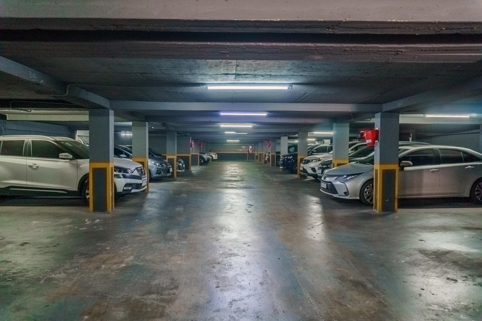 Venta Cochera en San Cristobal Pb sin ascensor - 1