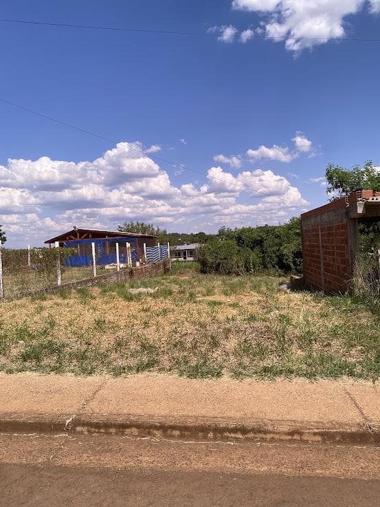 Lote en Venta sobre calle Santo Pipo en Garupa - 1