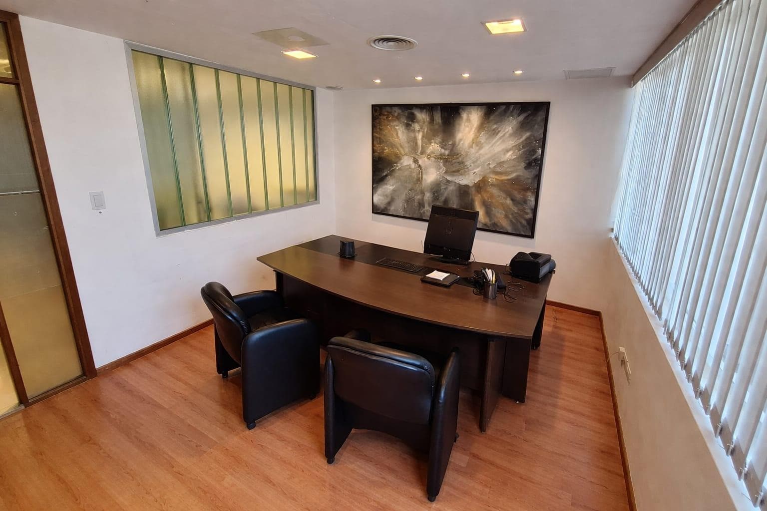 Oficina en Nueva Cordoba - 1