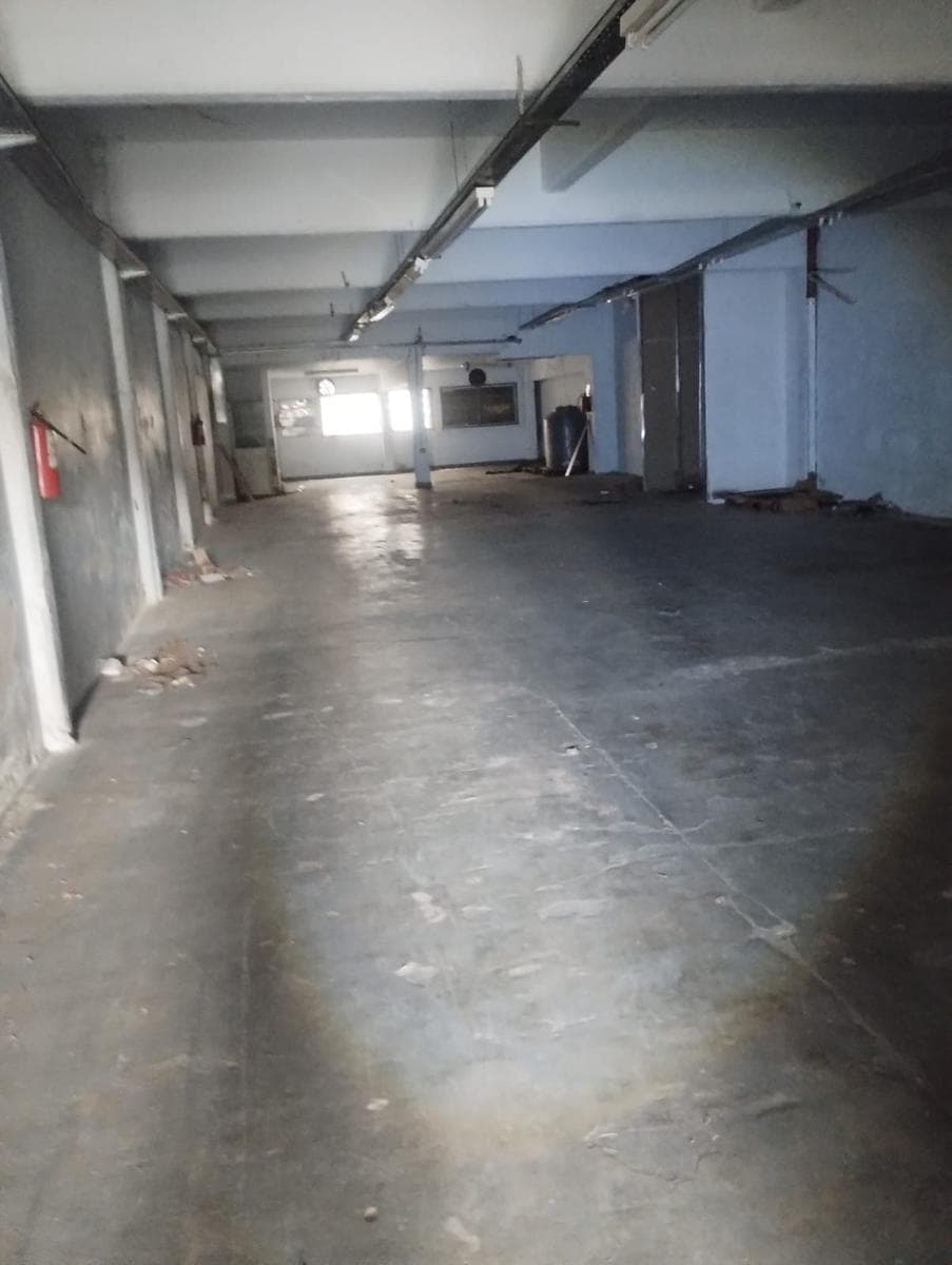 Alquiler en deposito en Flores - 1