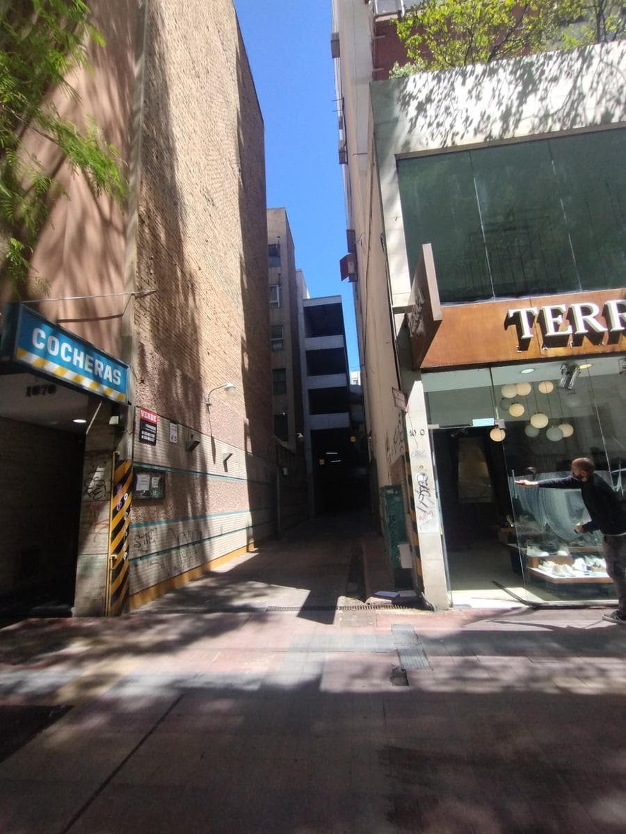 Cochera en Venta en Ciudad de Mendoza - 1