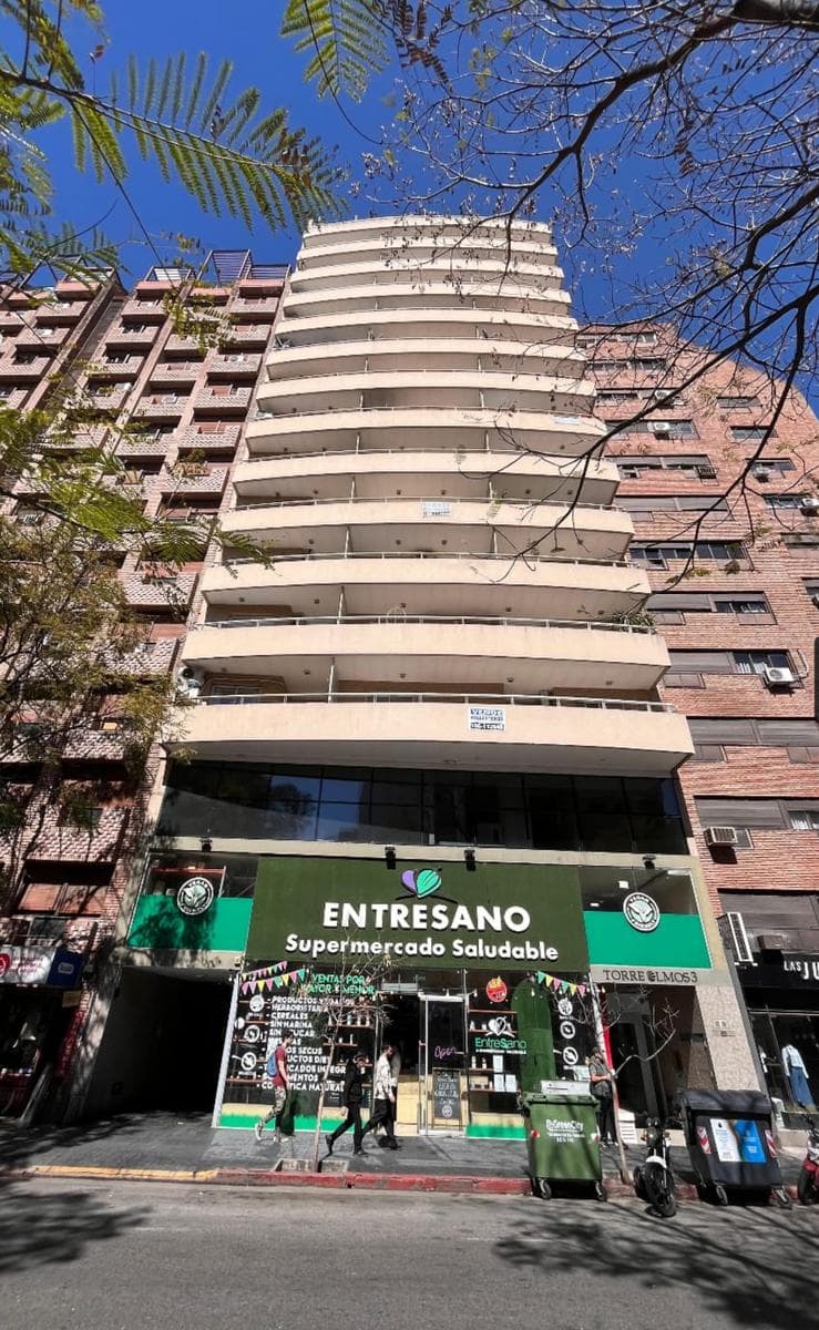 Oficina totalmente equipada sobre Bv San Juan - Frente Patio Olmos - 1