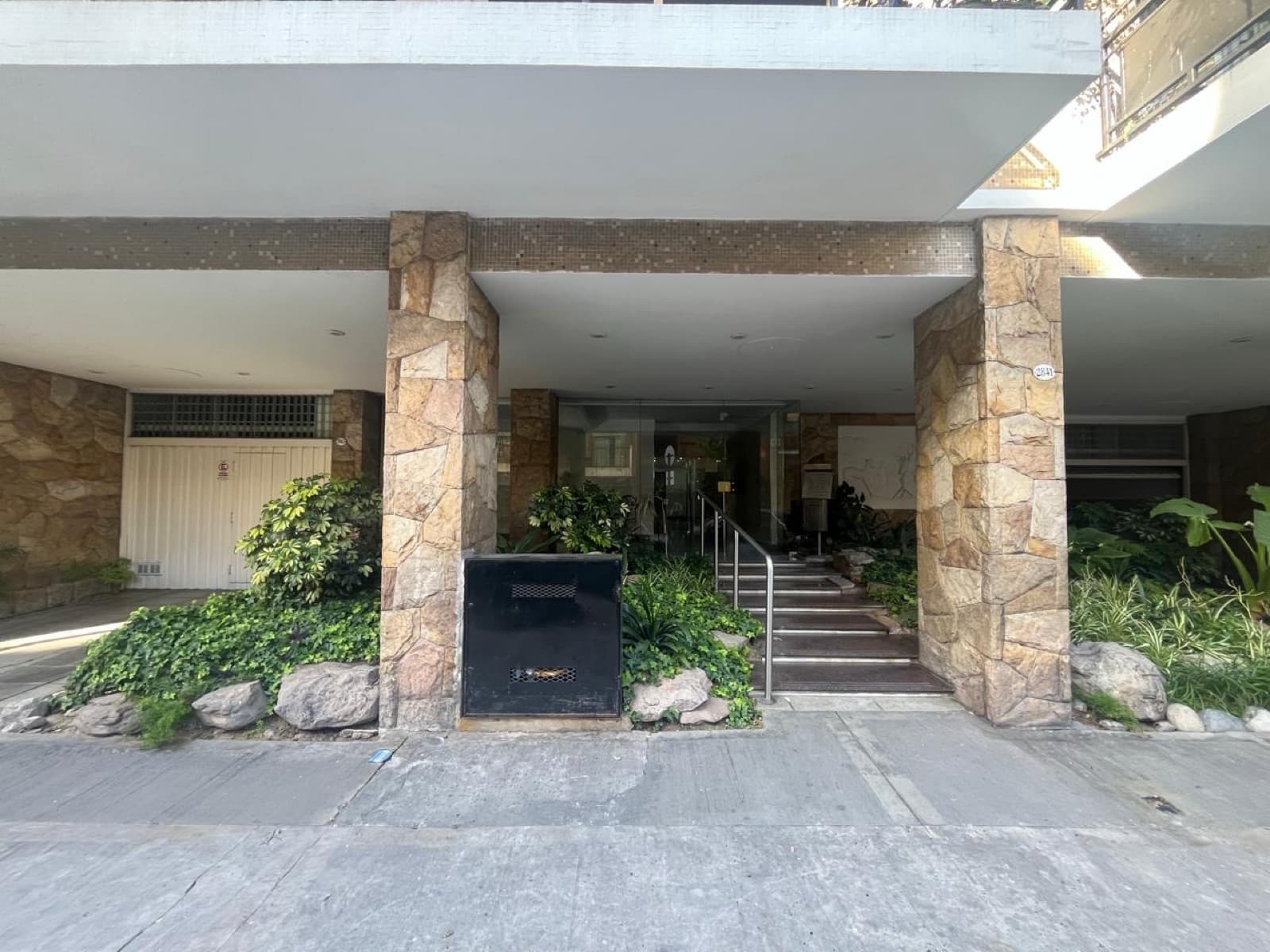 Departamento 2 ambientes al contrafrente con lavadero - Villa del Parque - 1