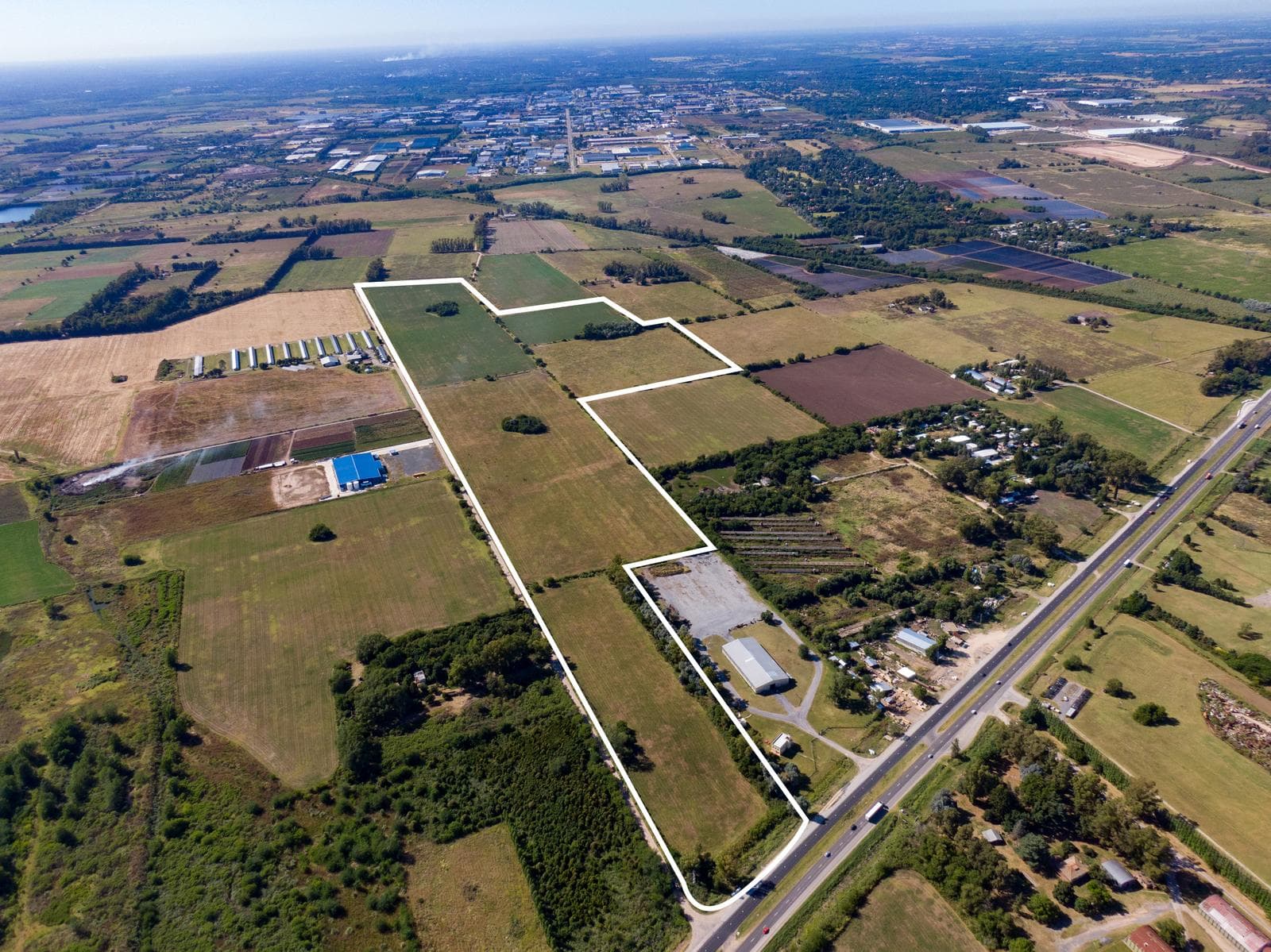 Venta Campo 42 Has Sobre Ruta 6 Ideal para Logística e Industria - 1