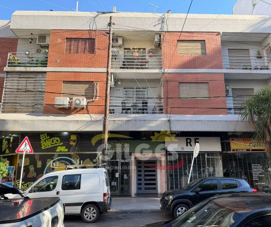 Alquiler de Oficina 2 Ambientes en Ramos Mejia Muy Buen Estado - Ideal Uso Comercial o Vivienda - 1