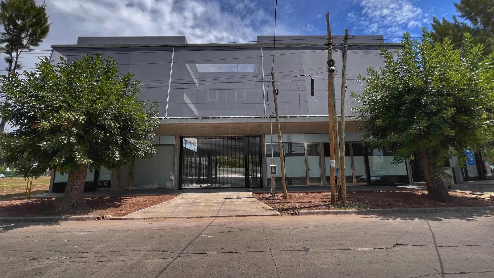 485 esq.138 (Piso 2°) OFICINA 28 - 1