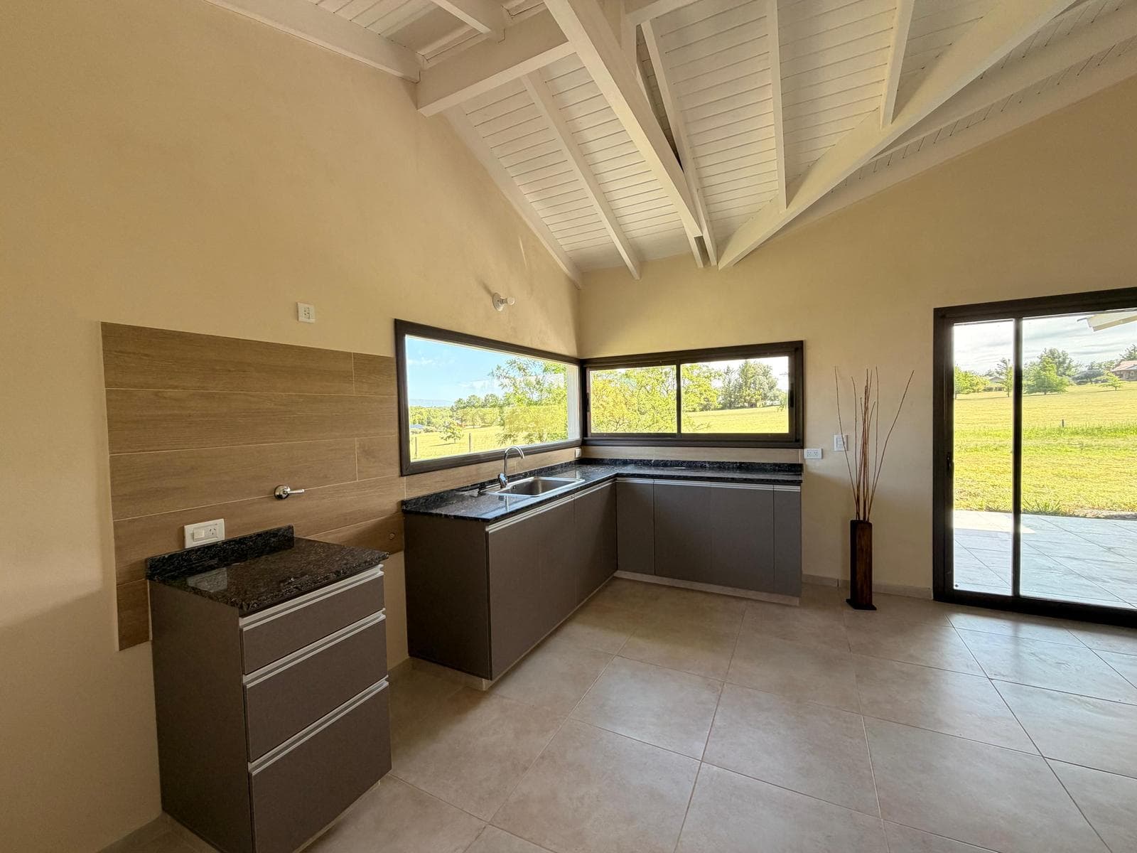 CASA EN VENTA A ESTRENAR | Bº CHAMPAQUI GOLF | VILLA GENERAL BELGRANO - 1