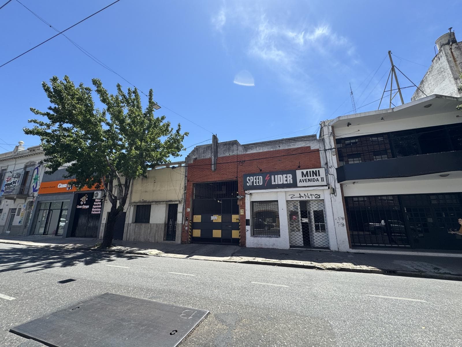 Terreno de 1232 m2 en Nuestra Señora de Lourdes - PB 10 pisos - Permuta - Financiación - 1