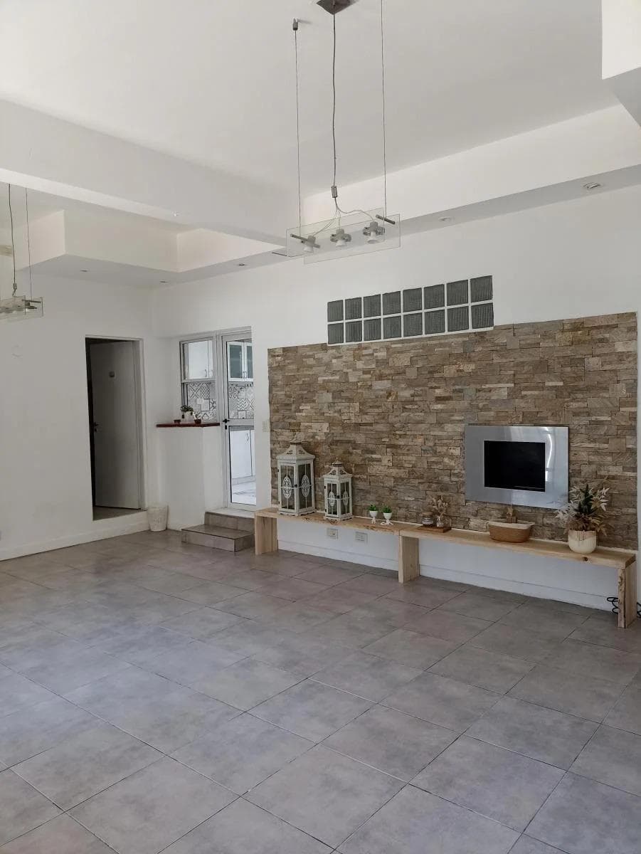 PH en venta - 3 dormitorios 2 baños - Villa del Parque - 1